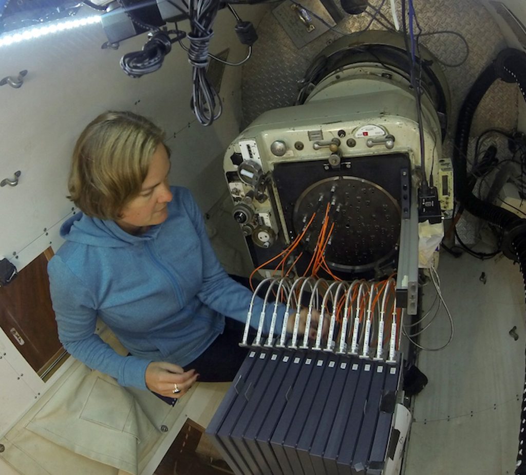 Amanda Bauer configuring the SAMI instrument for a night of observing with the AAT. Credit: Amanda Bauer/AAO. 