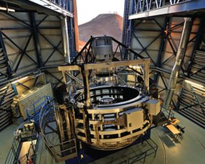 The VISTA telescope. Following its upgrade and rebirth as 4MOST, using technologies developed in Australia, it will supersede the AAT as the world’s premier spectroscopic survey facility. Credit: G. Hüdepohl (atacamaphoto.com)/ESO. 